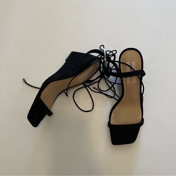 Antonio Melani Black Strappy Suede Wedge Dress Sandals Size 8.5 - Picture 4 of 5